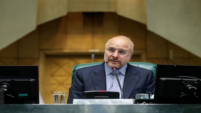 مجلس در جریان مذاکرات ایران و آمریکا است