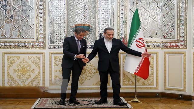 عراقچی: گفت‌و‌گو با گروسی مفید بود