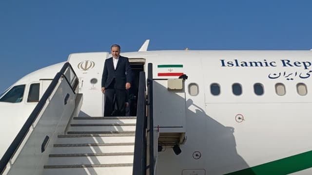 عراقچی، مسکو را به مقصد تهران ترک کرد