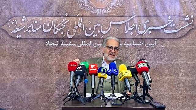 کشتی «سفینه النجاة» در کربلا پهلو می‌گیرد