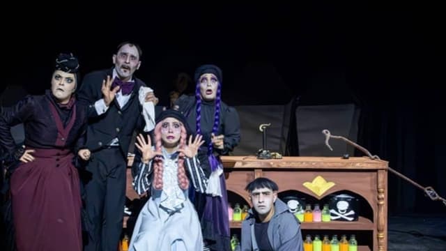 تغییر در ساعت اجرای نمایش «مغازه خودکشی»