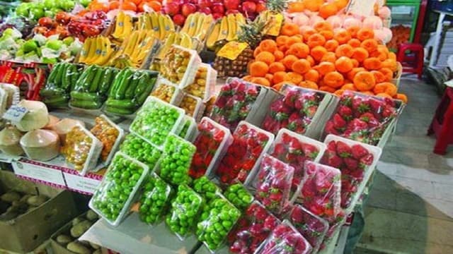 میوه‌های نوبرانه ارزان شد